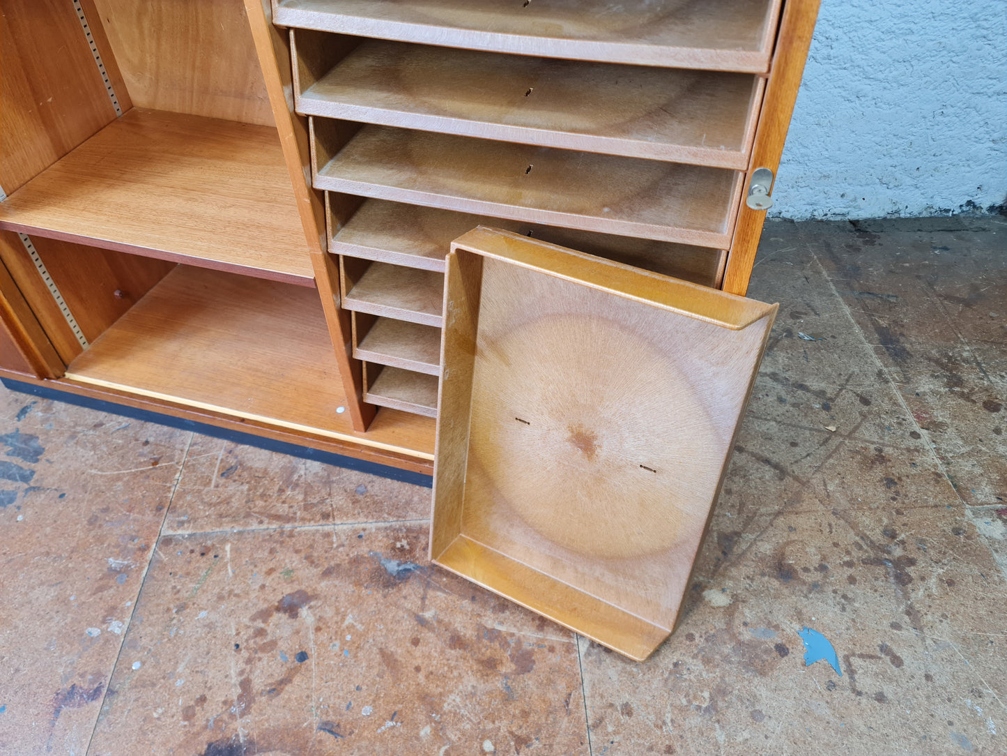 Büroschrank / Rolladenschrank / Archivschrank CH-Post