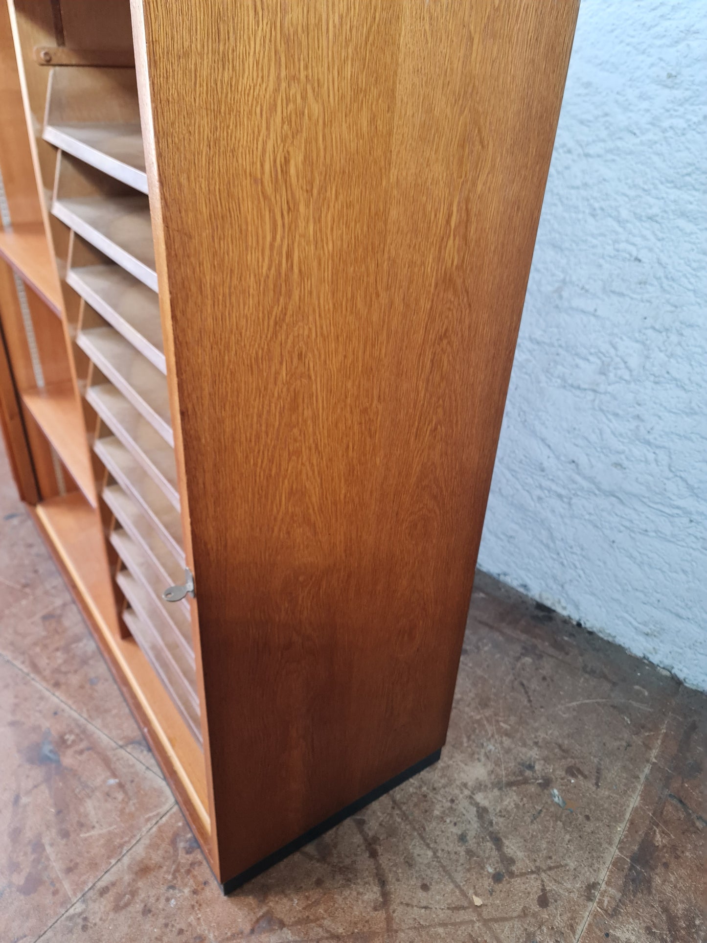 Büroschrank / Rolladenschrank / Archivschrank CH-Post
