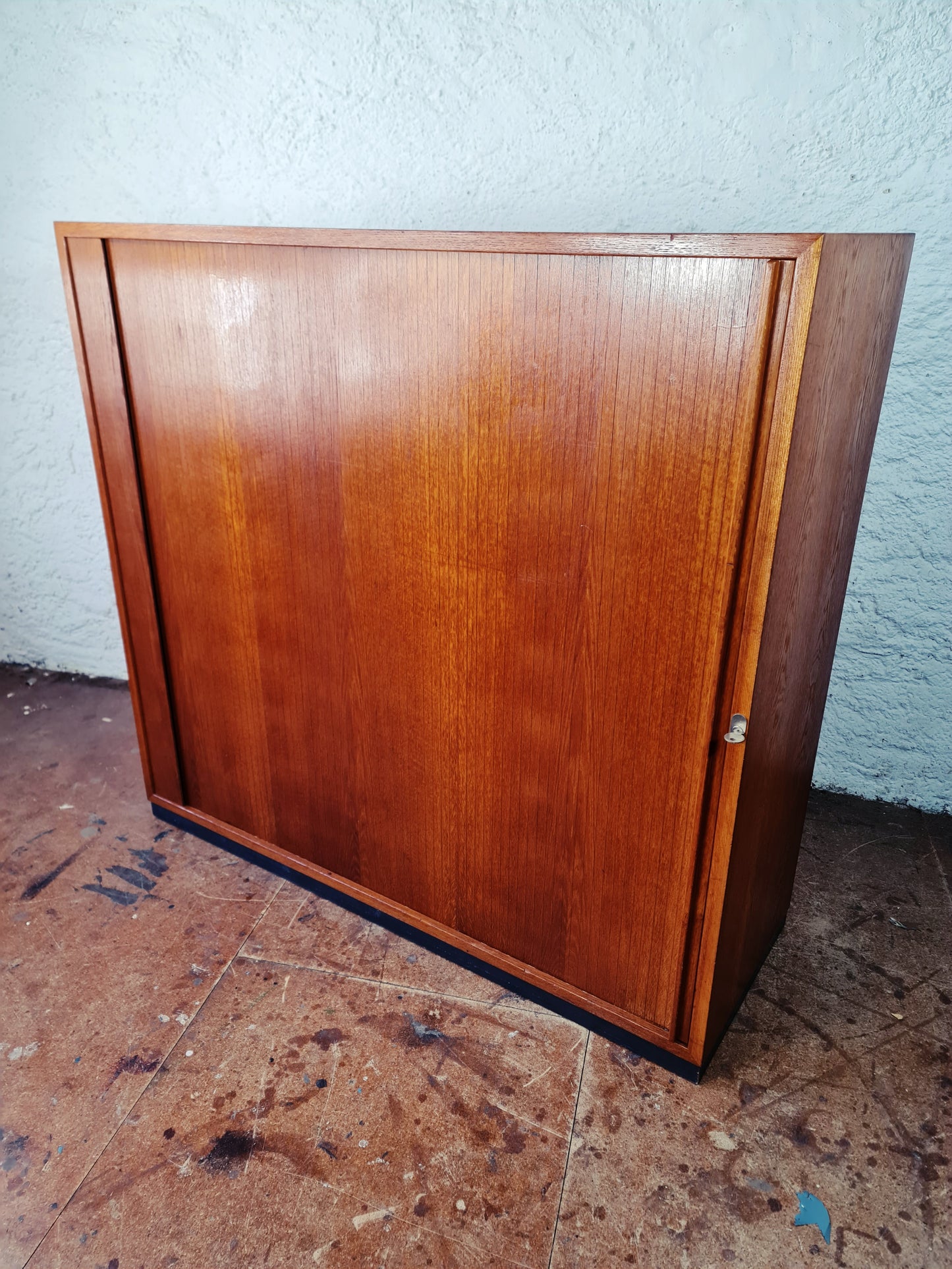 Büroschrank / Rolladenschrank / Archivschrank CH-Post