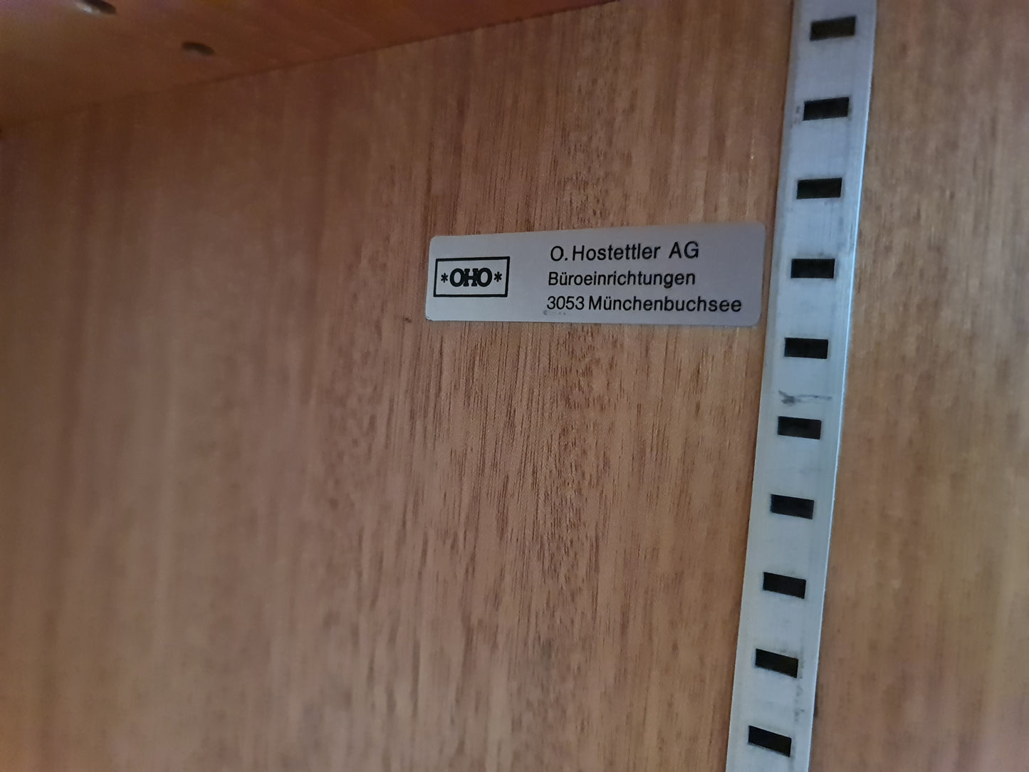 Büroschrank / Rolladenschrank / Archivschrank CH-Post