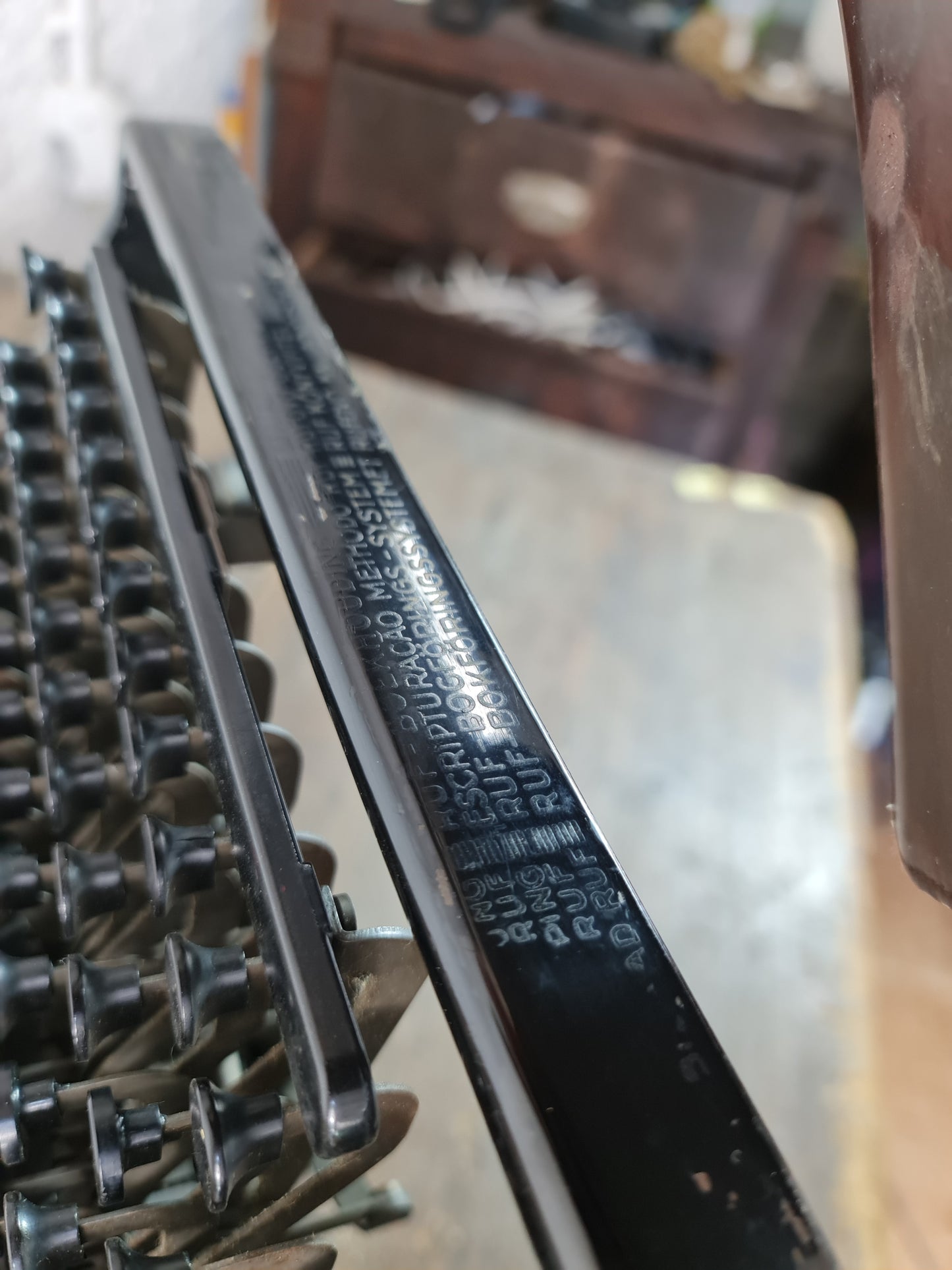 Ruf Buchungsmaschine schwarz glänzend Kassenschreibmaschine